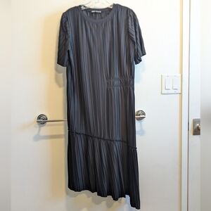ZARA Accordion Pleat Shift Dress - Small